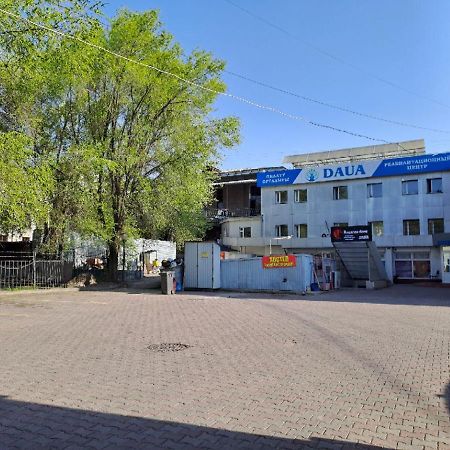 Fox Park Hostel Ałma Ata Zewnętrze zdjęcie