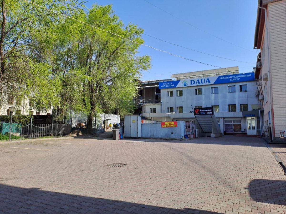Fox Park Hostel Ałma Ata Zewnętrze zdjęcie